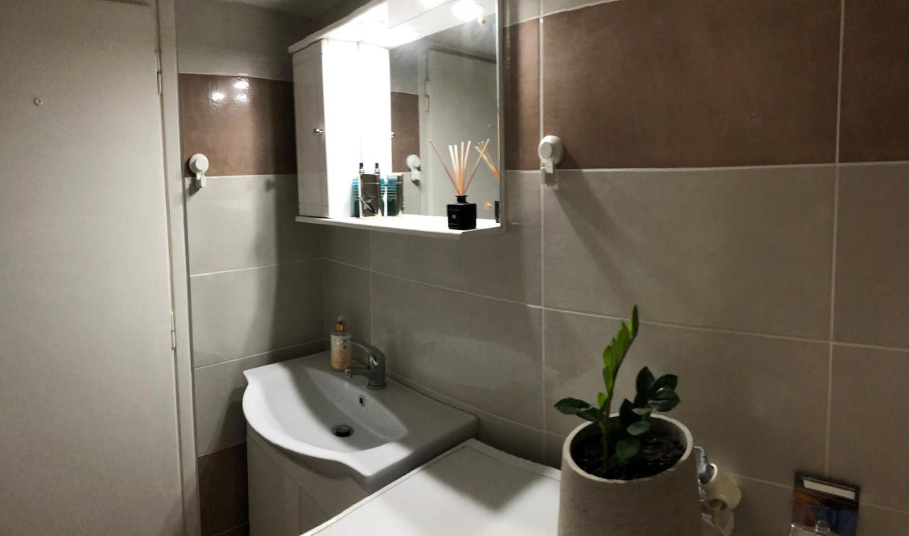 Cosy Apartment In Metaxourgeio Ateny Zewnętrze zdjęcie
